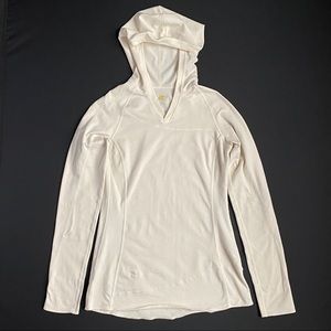 Mountain Hard Wear pullover